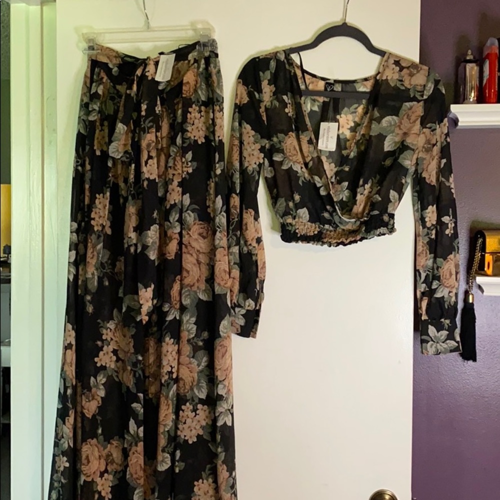 Skirt and shirt matching